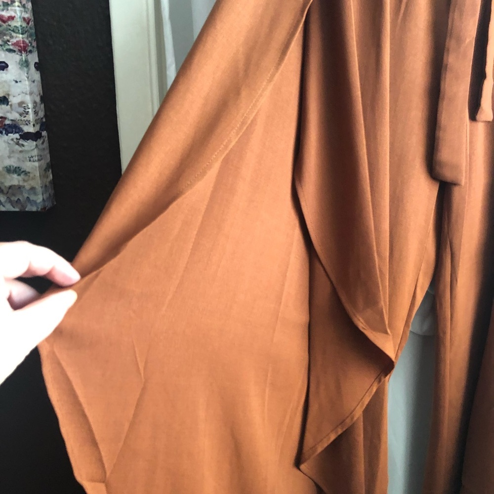 NWT Rust colored flowing tulip pants - Picture 4 of 4